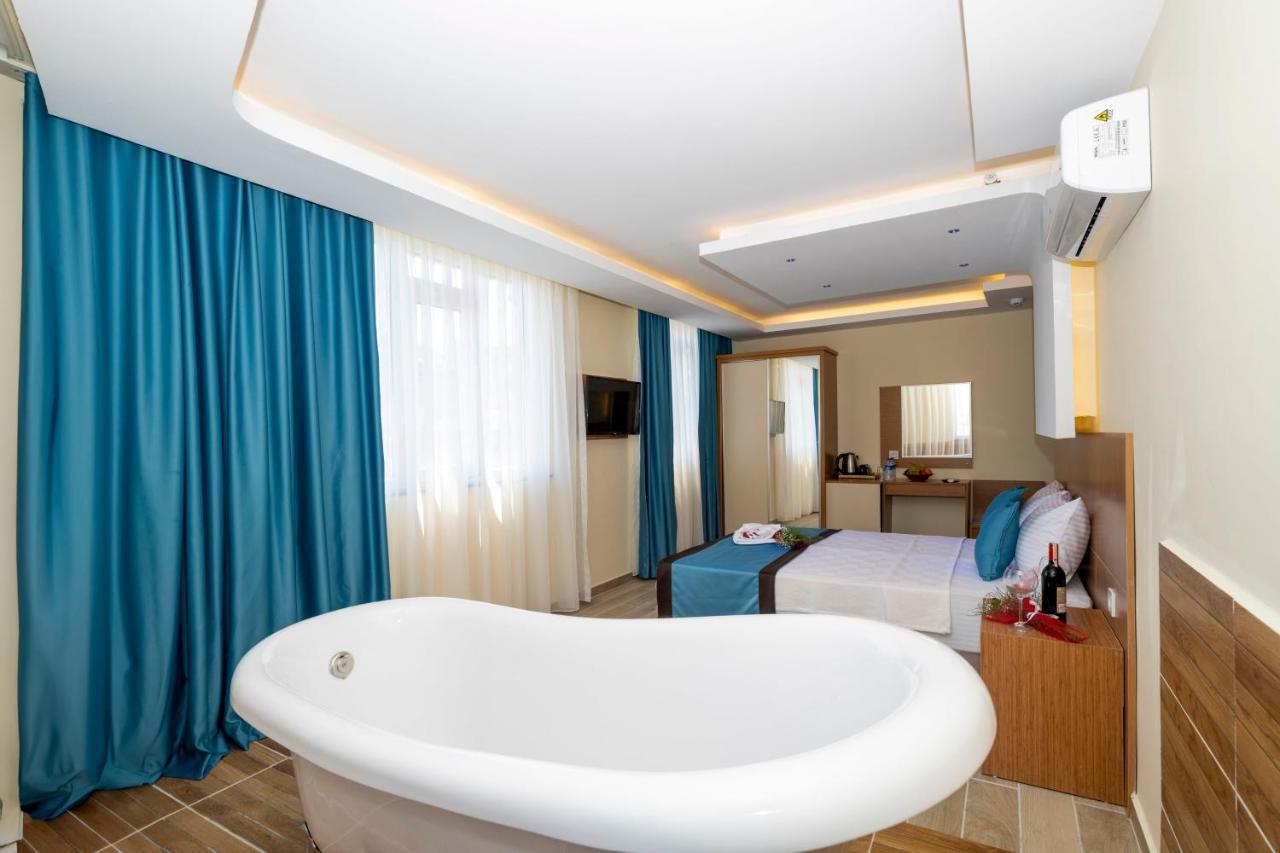 Diamond Luxury Hotel Antalia Esterno foto