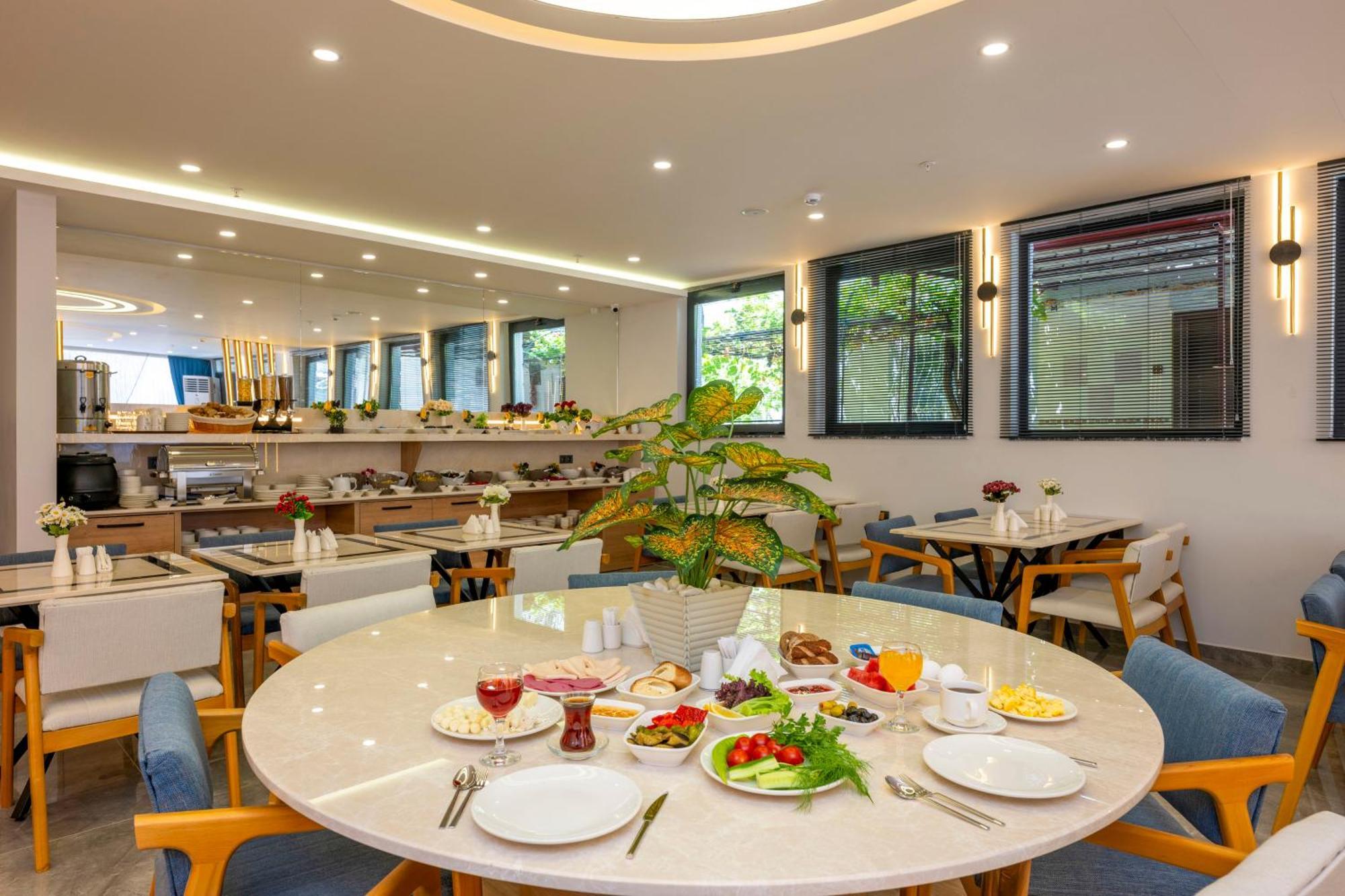 Diamond Luxury Hotel Antalia Esterno foto